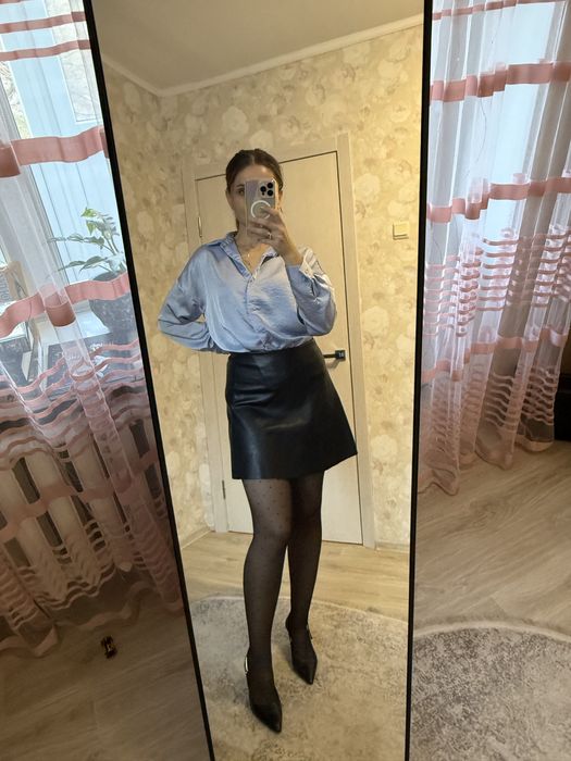 Стильні жіночі сорочки у відмінному стані