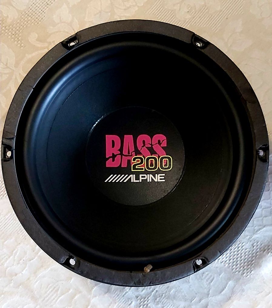 Alpine subwoofer BASS 200