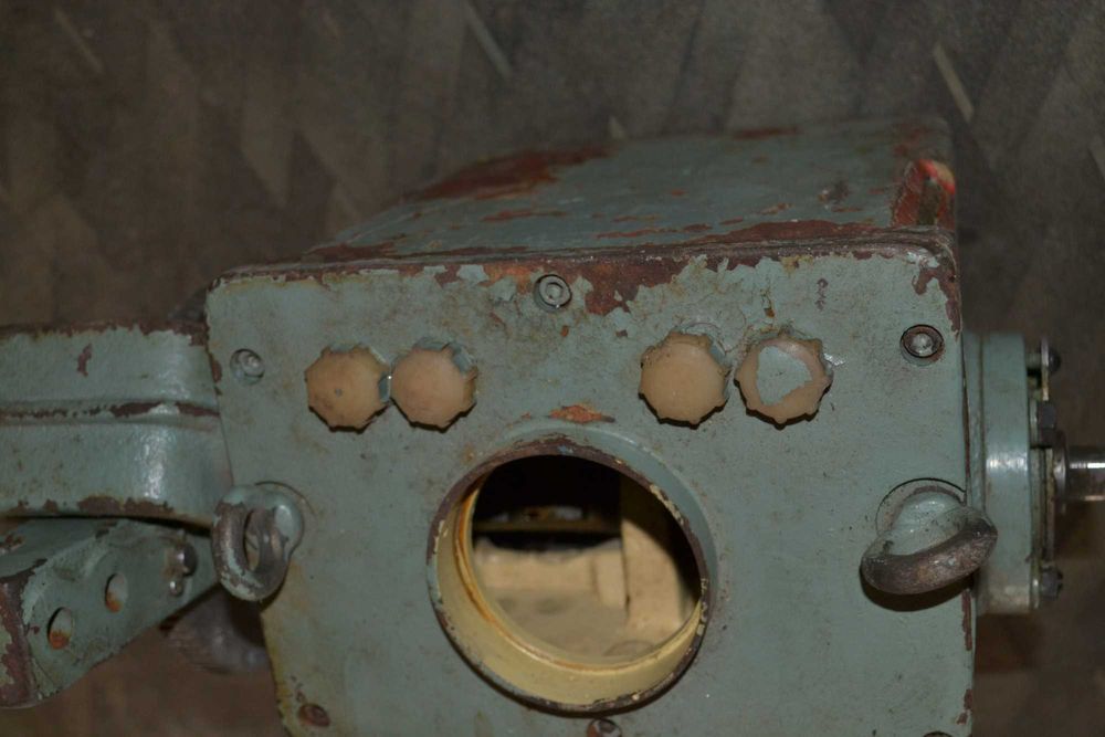 Насос многоотводный 12-4