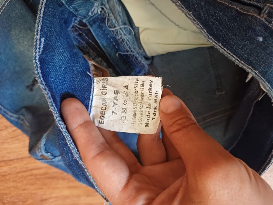 Шорти на дівчинку