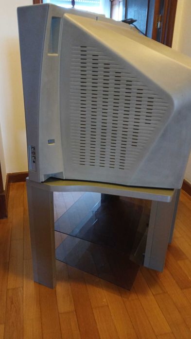 TV Eletronia  +  Móvel