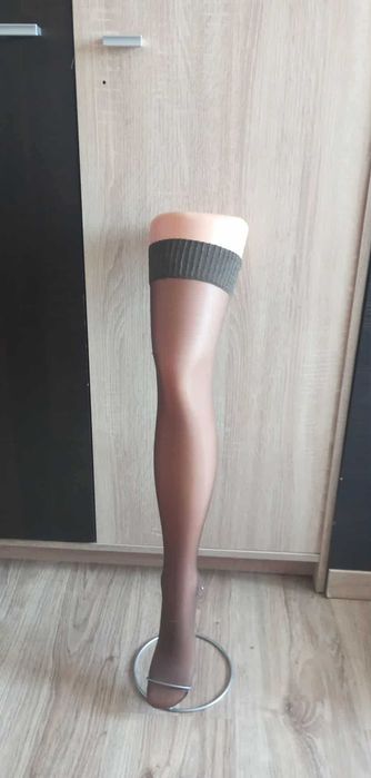 Nr 2 Pończochy nylon.