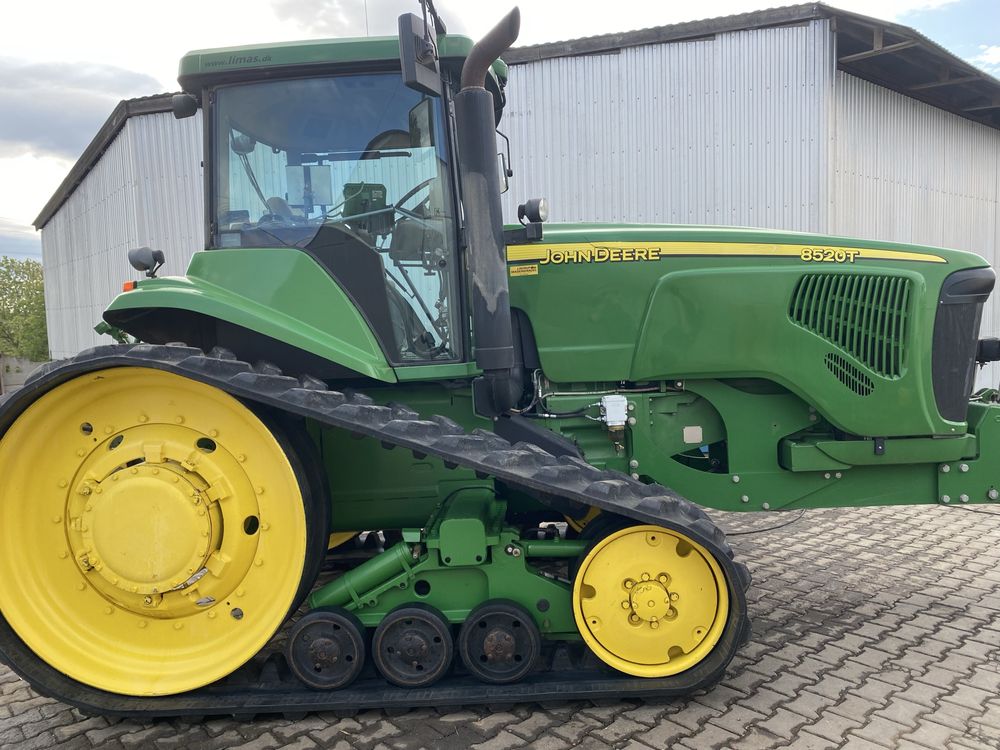 Трактор john deere 8520T