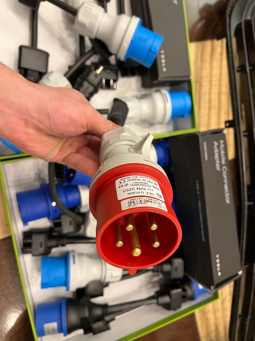 Перехідник хвіст адптер Tesla 32а силова вилка (shuko)