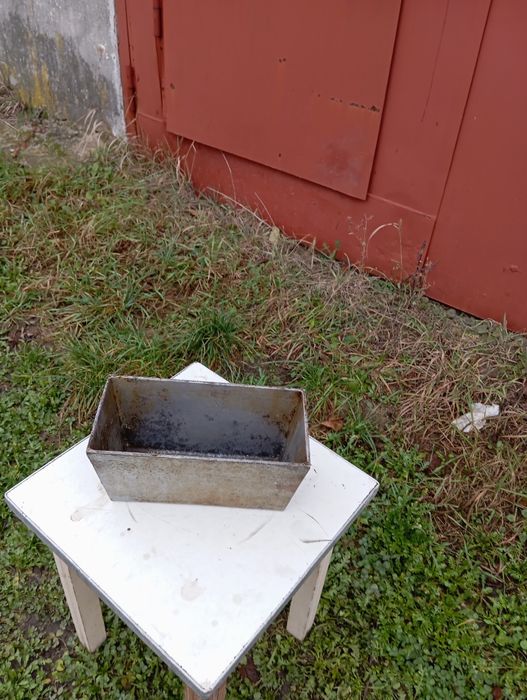 Продам бачок харчовий5літрів.