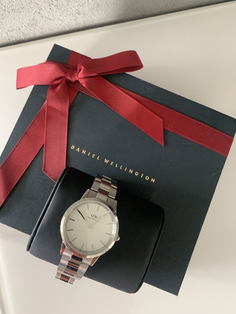 Zegarek Daniel Wellington Iconic Link