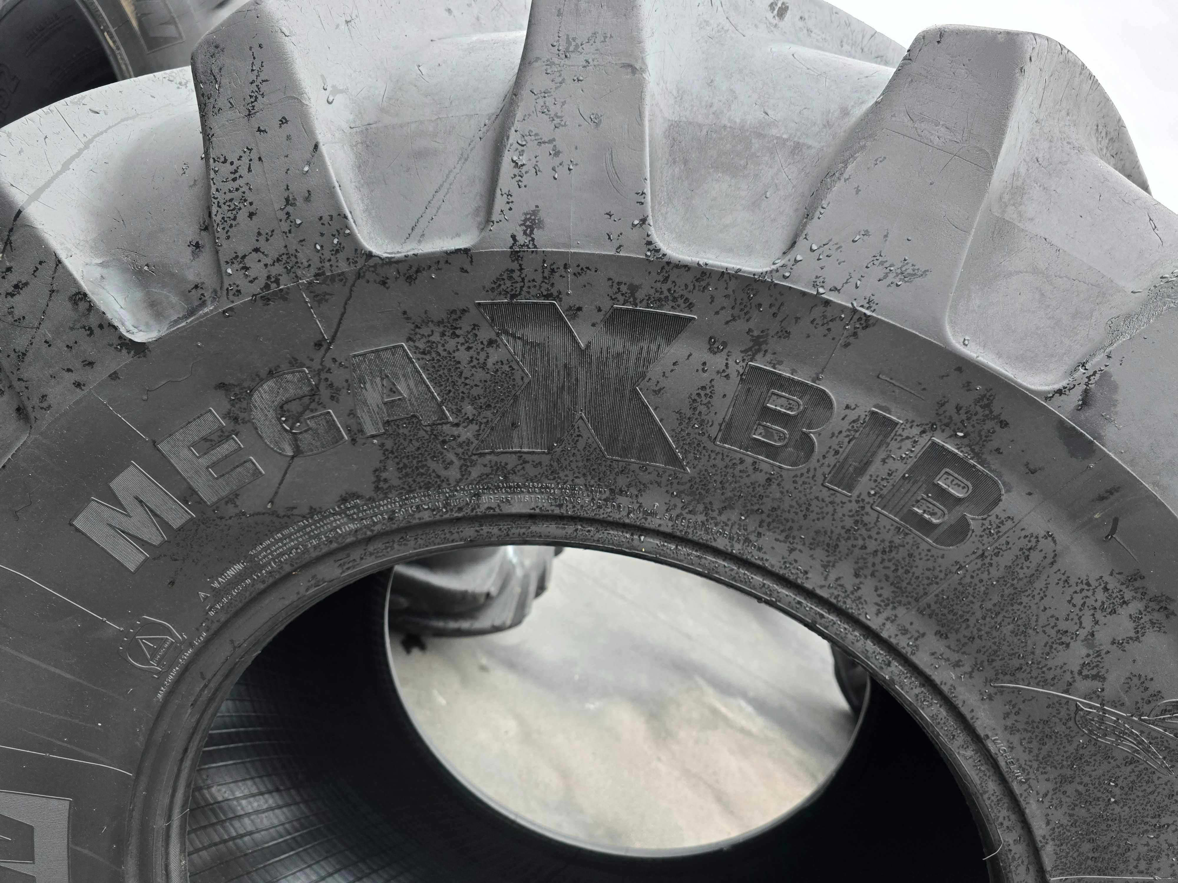 800/65R32 Michelin MegaXBib JJ026