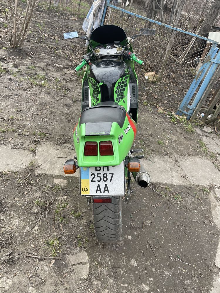 Продам спорт Kawasaki zxr250