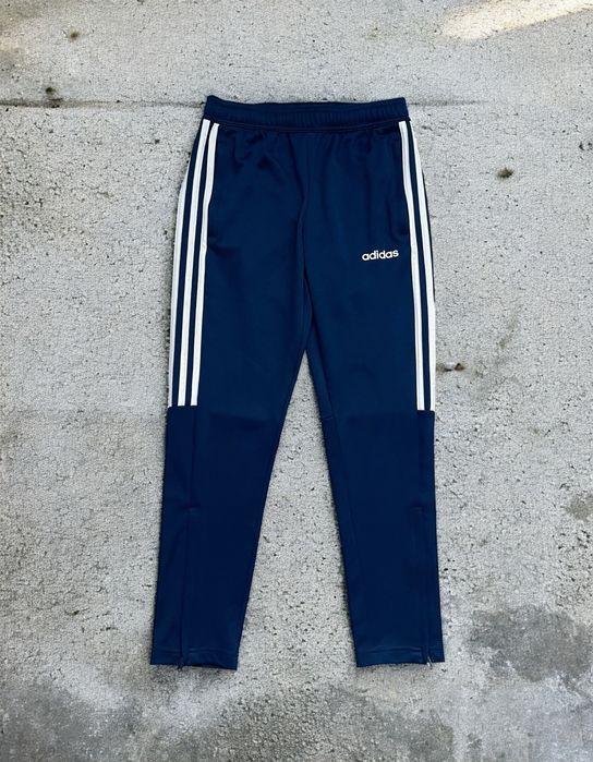 Спортивні штани Adidas на хлопчика 9/10 років