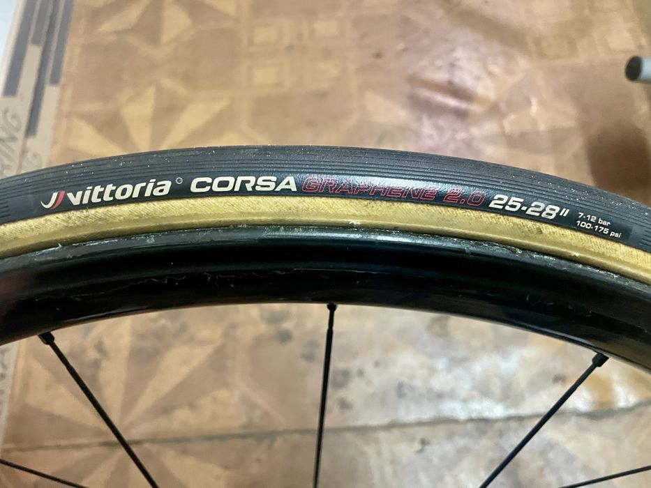 Koła szosowe Shimano Dura Ace C40 karbonowe carbon