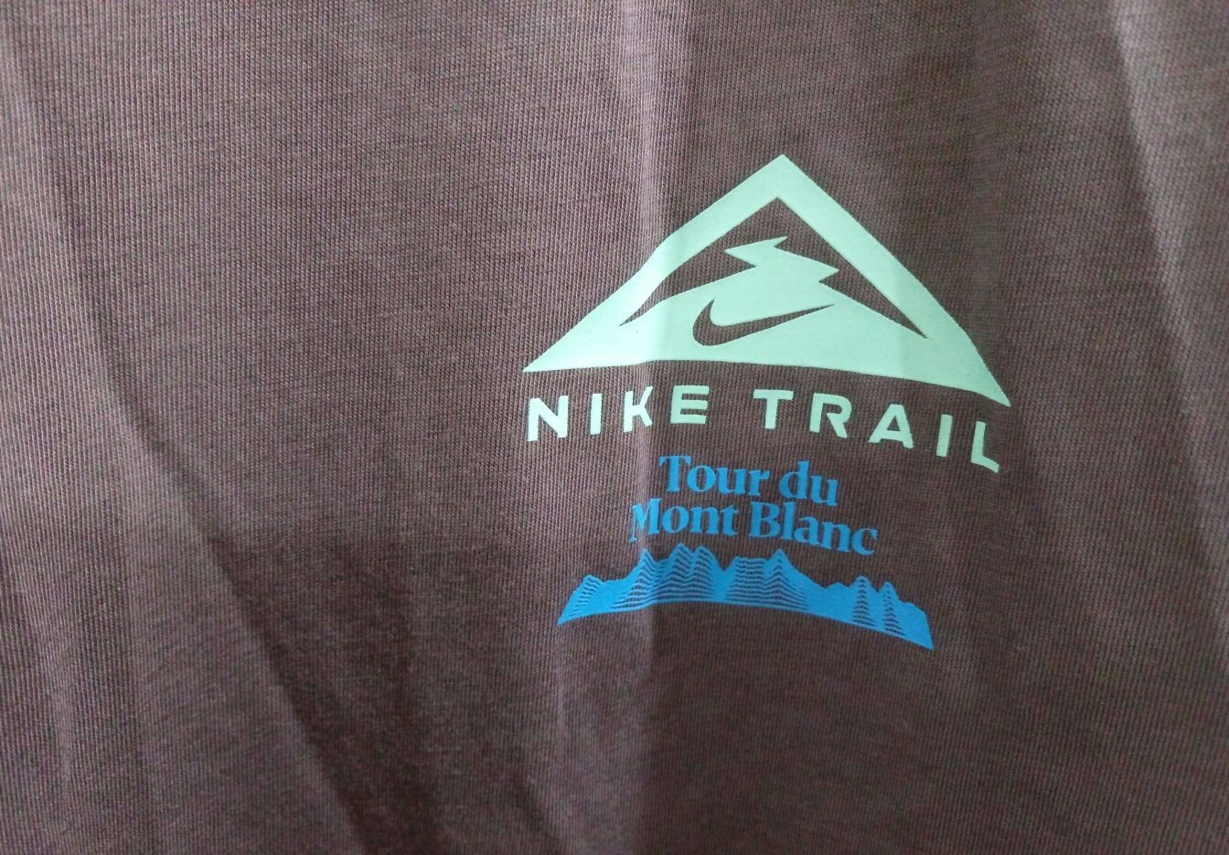 Nike Tee Trail Tour de Mont Blanc оригінал L чоловіча футболка