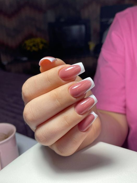 Манікюр з украпленням 500 грн