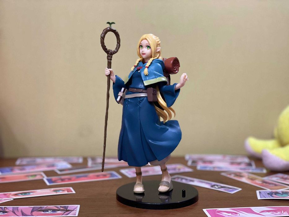 НОВА аніме-фігурка Марсіль — Dungeon Meshi (17 см) + три наліпки бонус