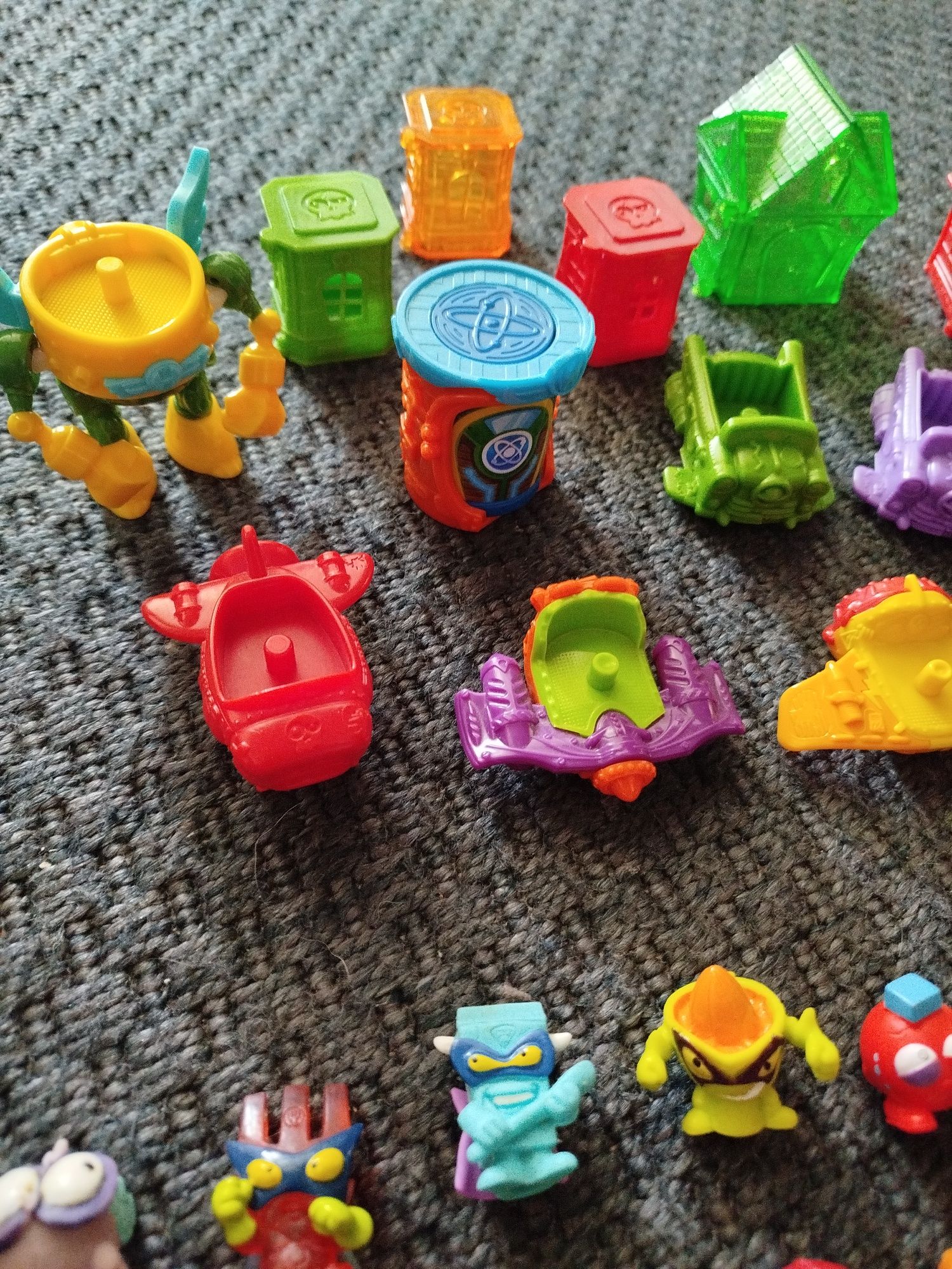 Lote Zomlings Superzings Trash Dolls Colecção
