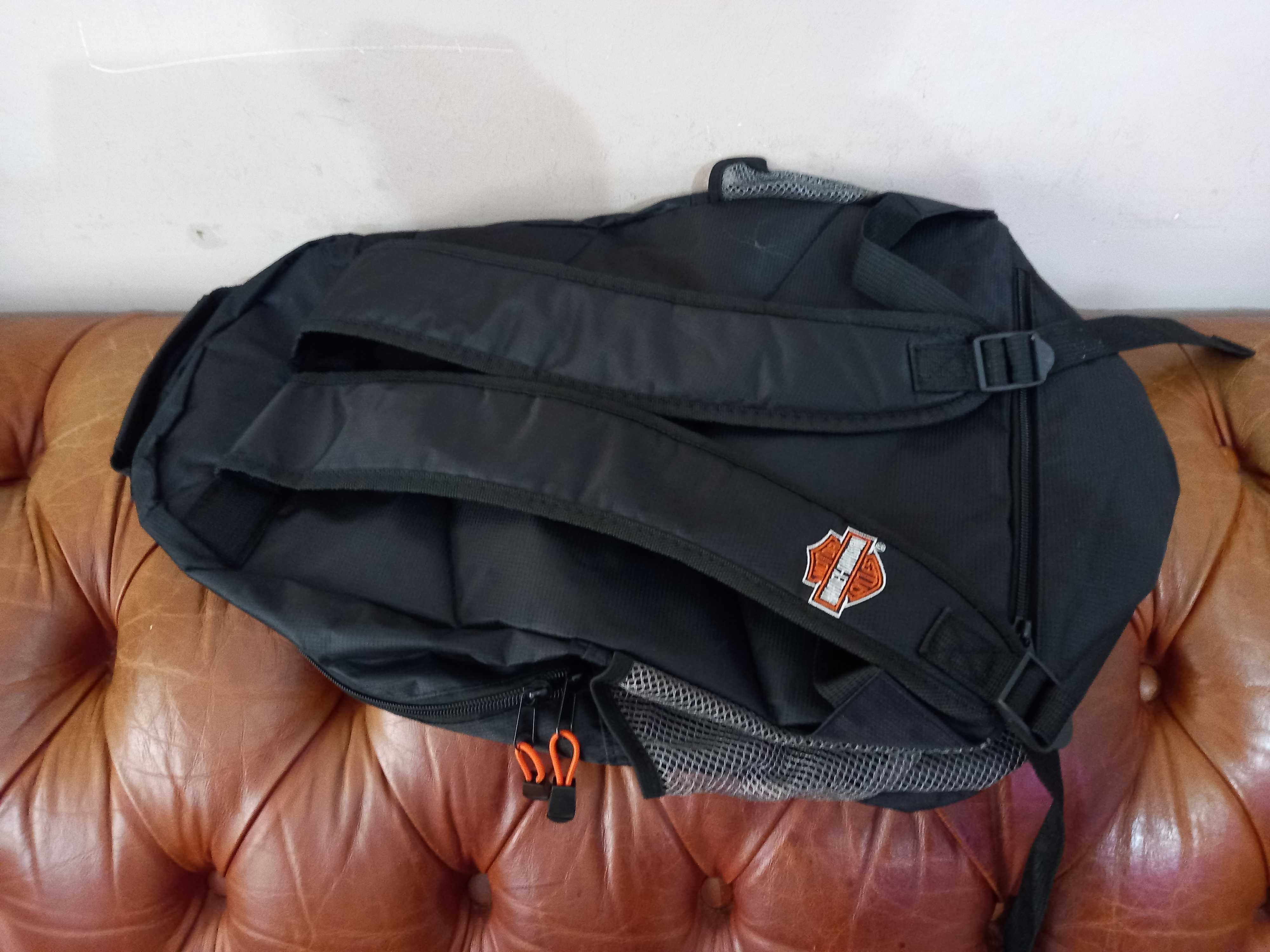 Mochila nova Harley Davidson com capa de chuva