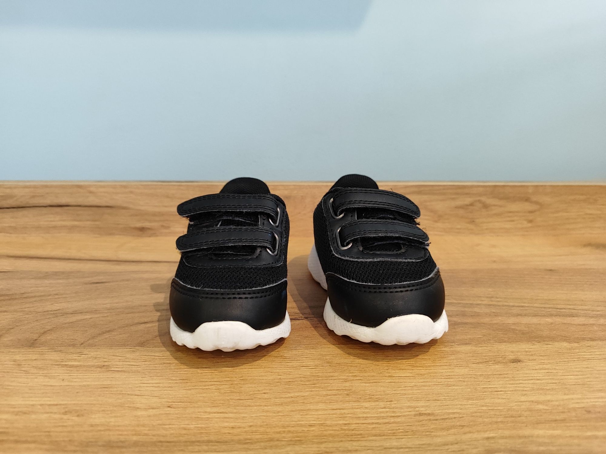 Adidaski dziecięce, r.21