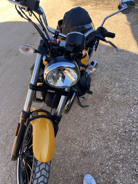Motoguzzi v9 roamer 2016