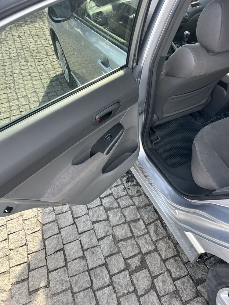 Honda Civic 2007 1,8 механічна Газ/бензин