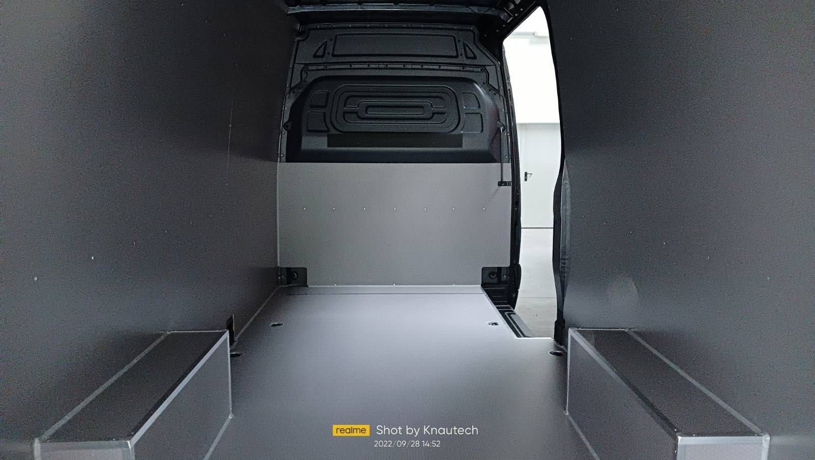 Mercedes Sprinter L3H2 Zabudowy samochodów dostawczych KNAUTECH