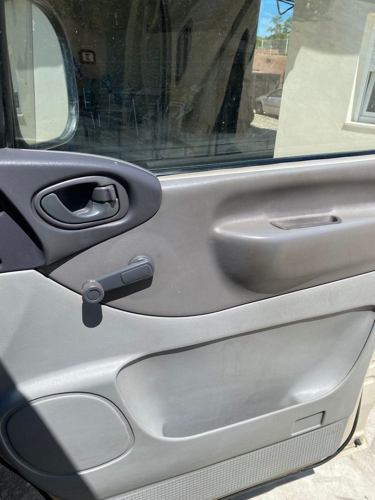 Mitsubishi L400 2.5TD