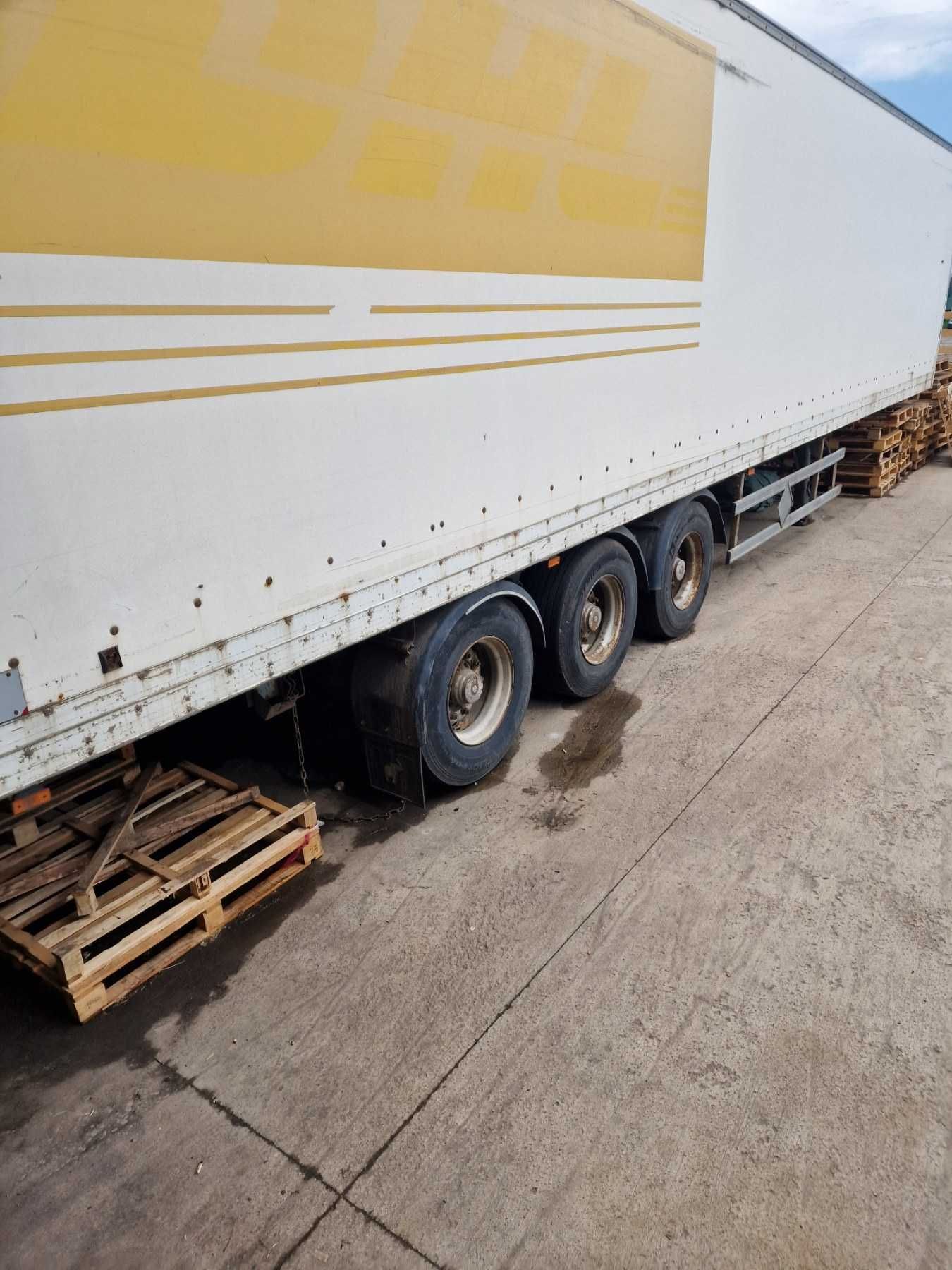 Продам спеціалізований напів причеп фургон 8 Kaiser S3803 2003 рік