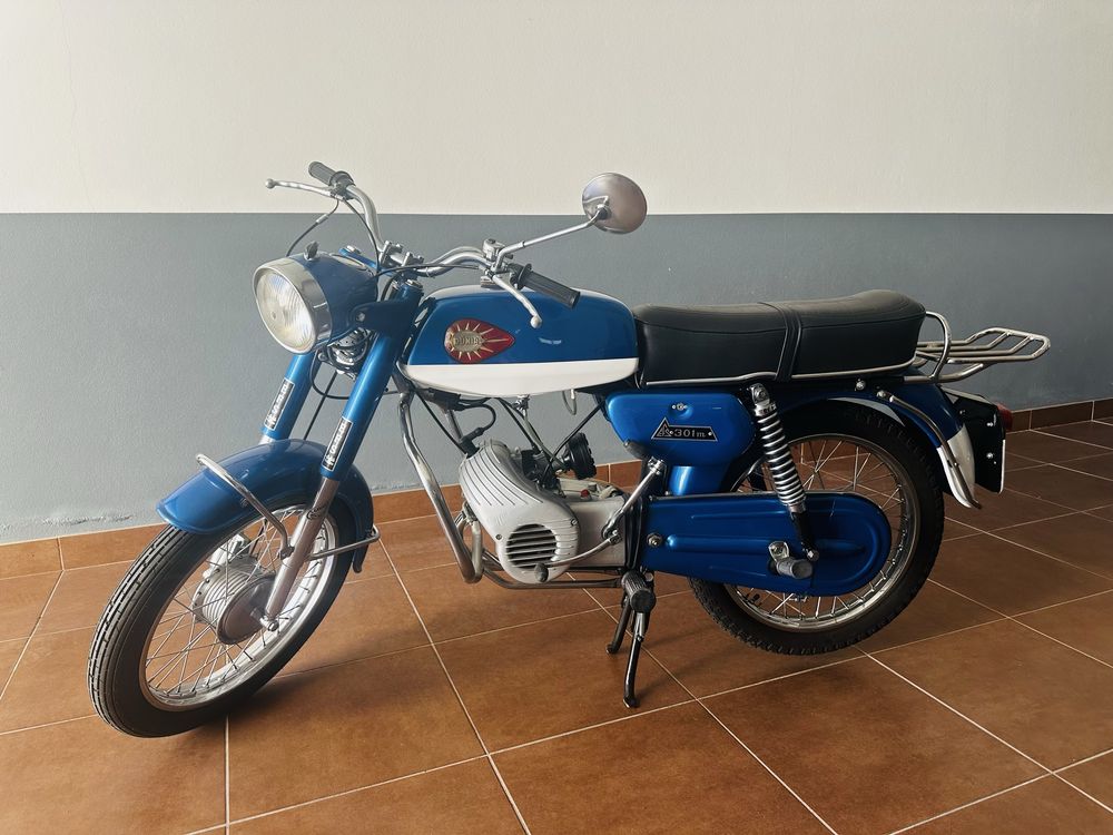 Mota Zundapp 1975 Tudo original bem estimada