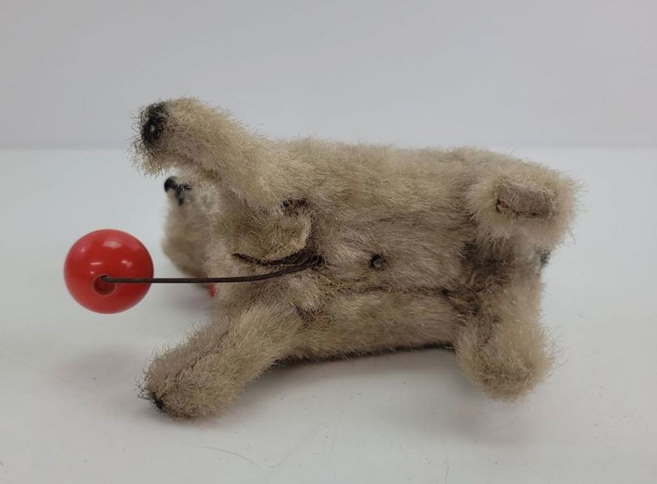 Игрушка механическая Кот с мячиком . 1960 год