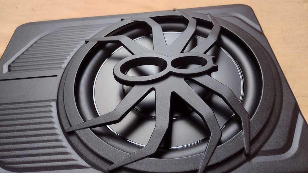 Subwoofer aktywny pod fotel głośnik 25cm car audio RGB