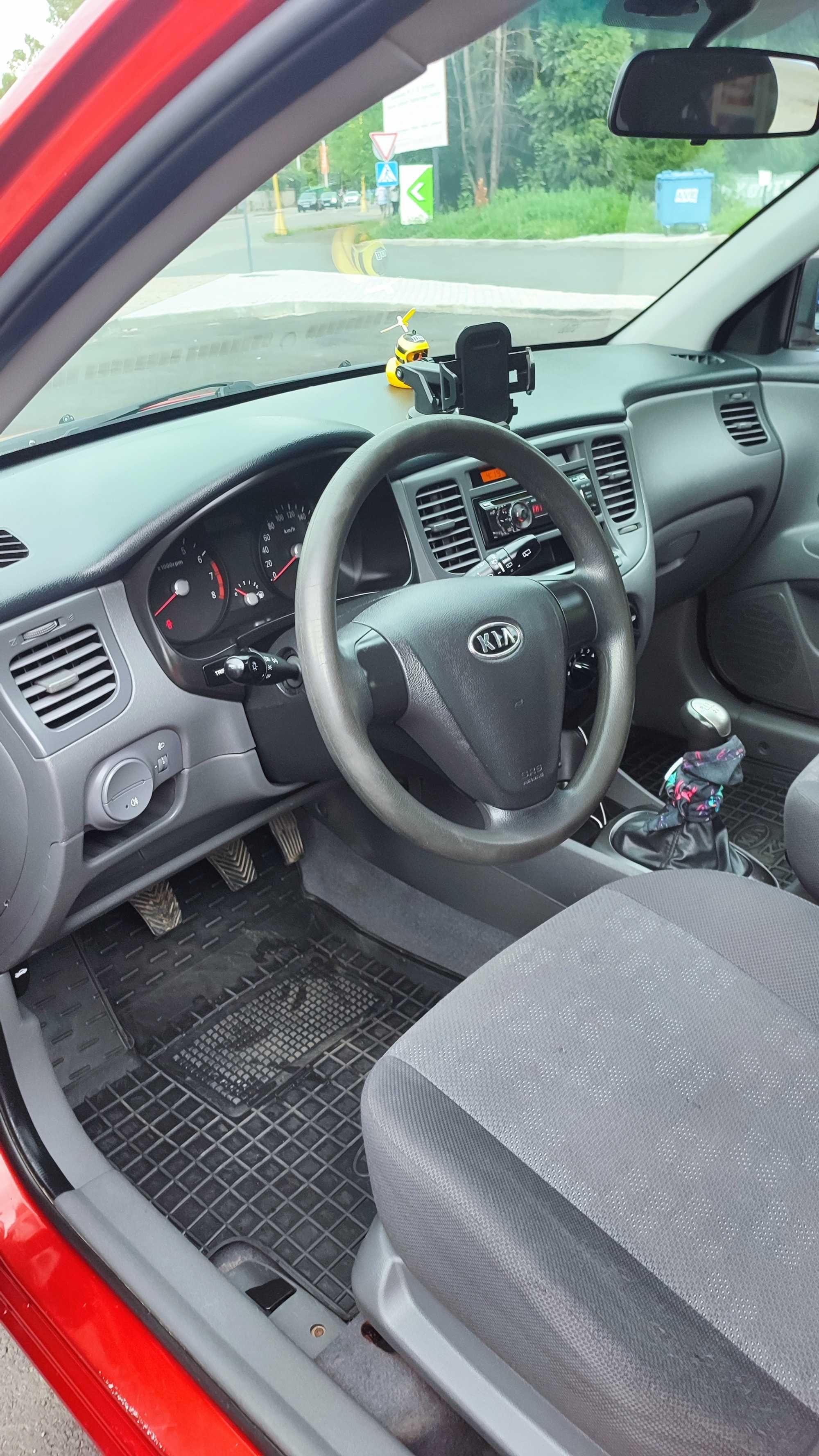 Kia rio 2009 рік