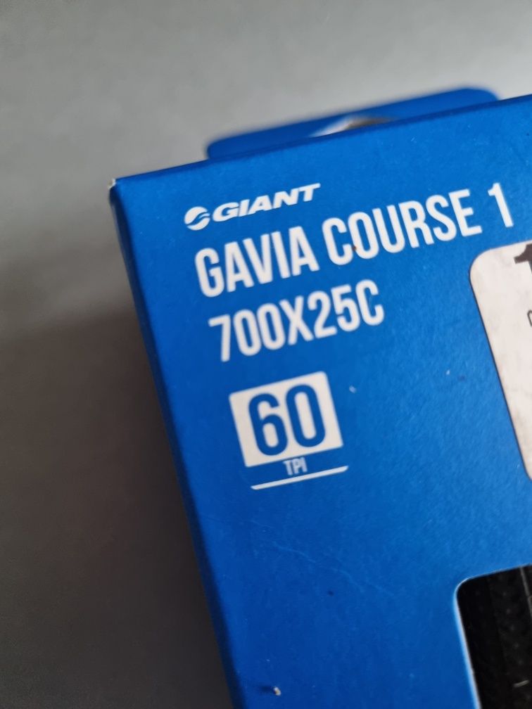Opona Giant Gavia Course 1 700×25c