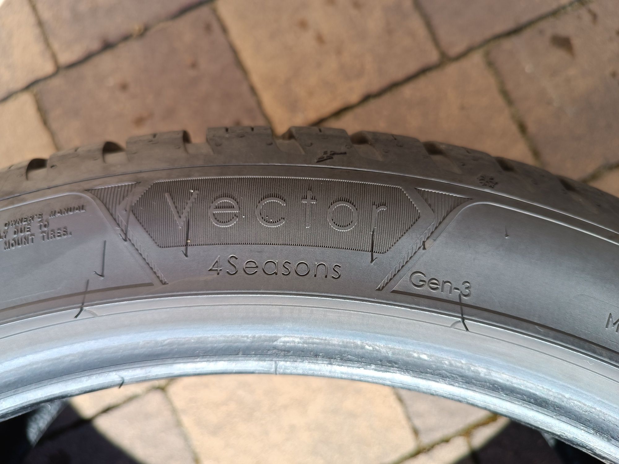 Opony wielosezonowe 245/40r19 98Y Goodyear Vector 4Seasons Gen-3