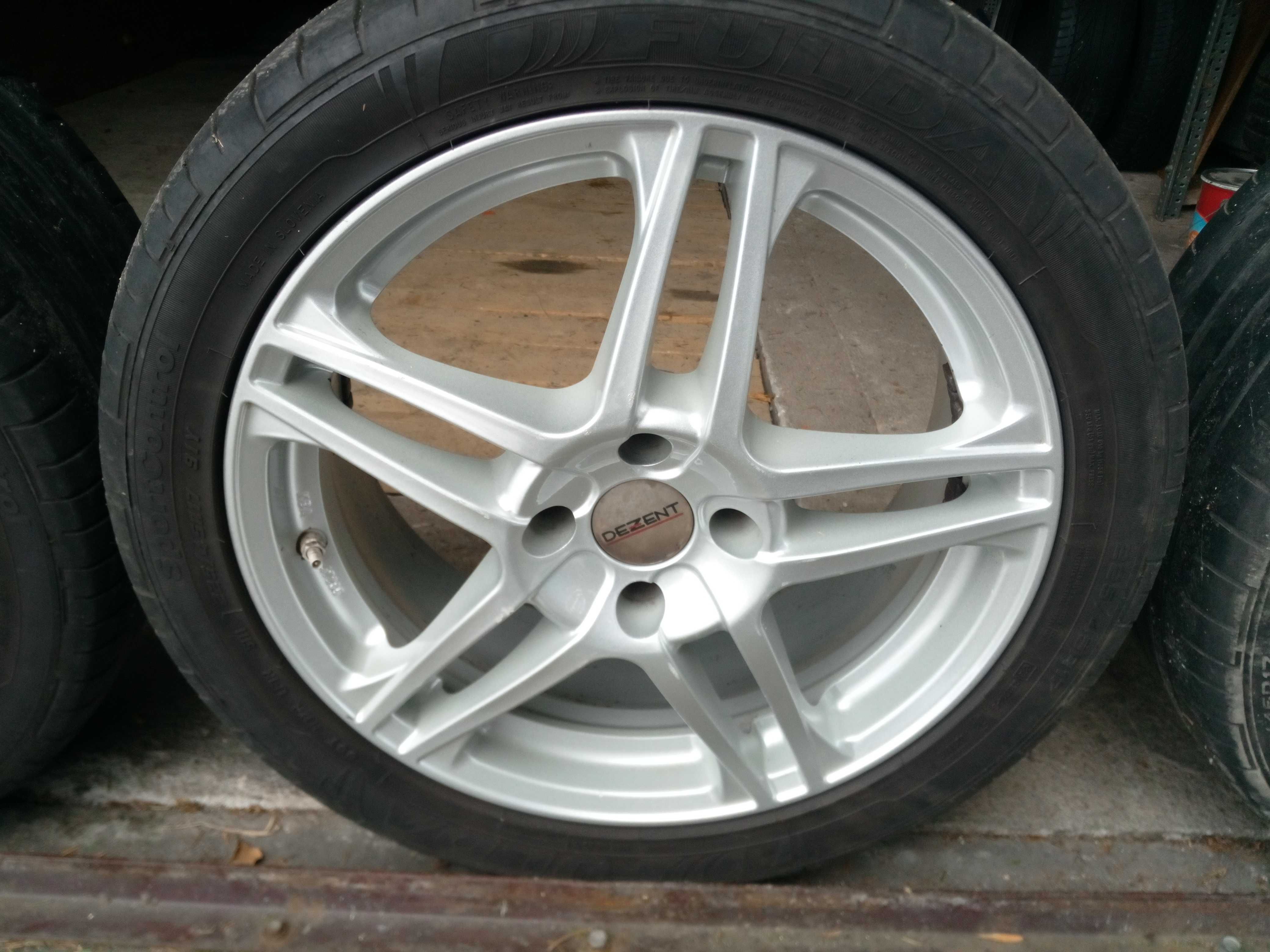 Felgi aluminiowe Dezent R17 4x100