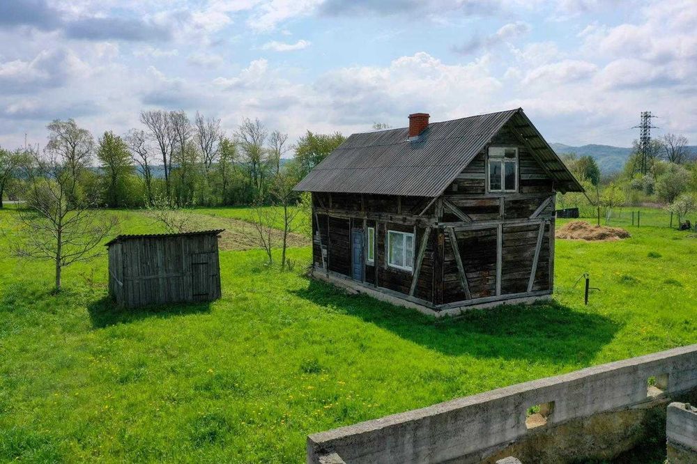 продаж дешевий будинок з великою ділянкою С.Любинці, стрийськ.р-н