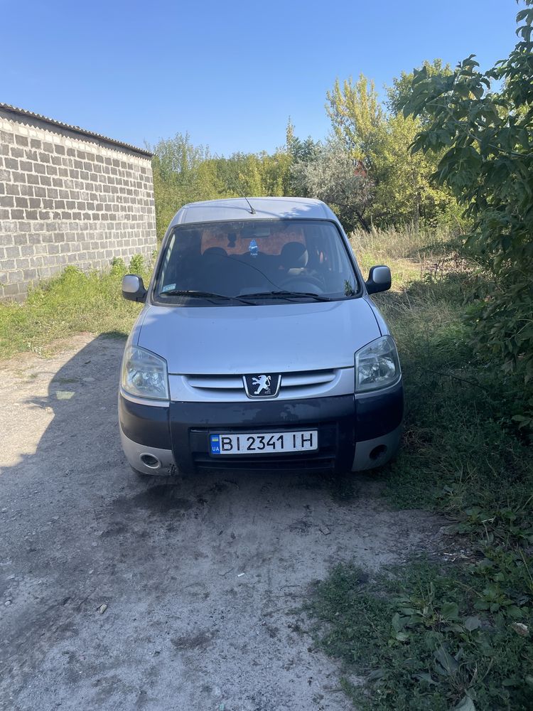 Продам Peugeot Partner 2,0 лизель