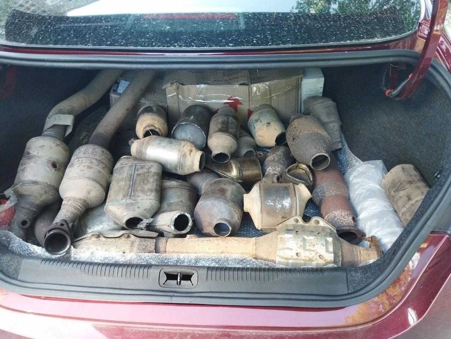 Продати каталізатор / Скупка прийом каталізаторів дорого куплю!