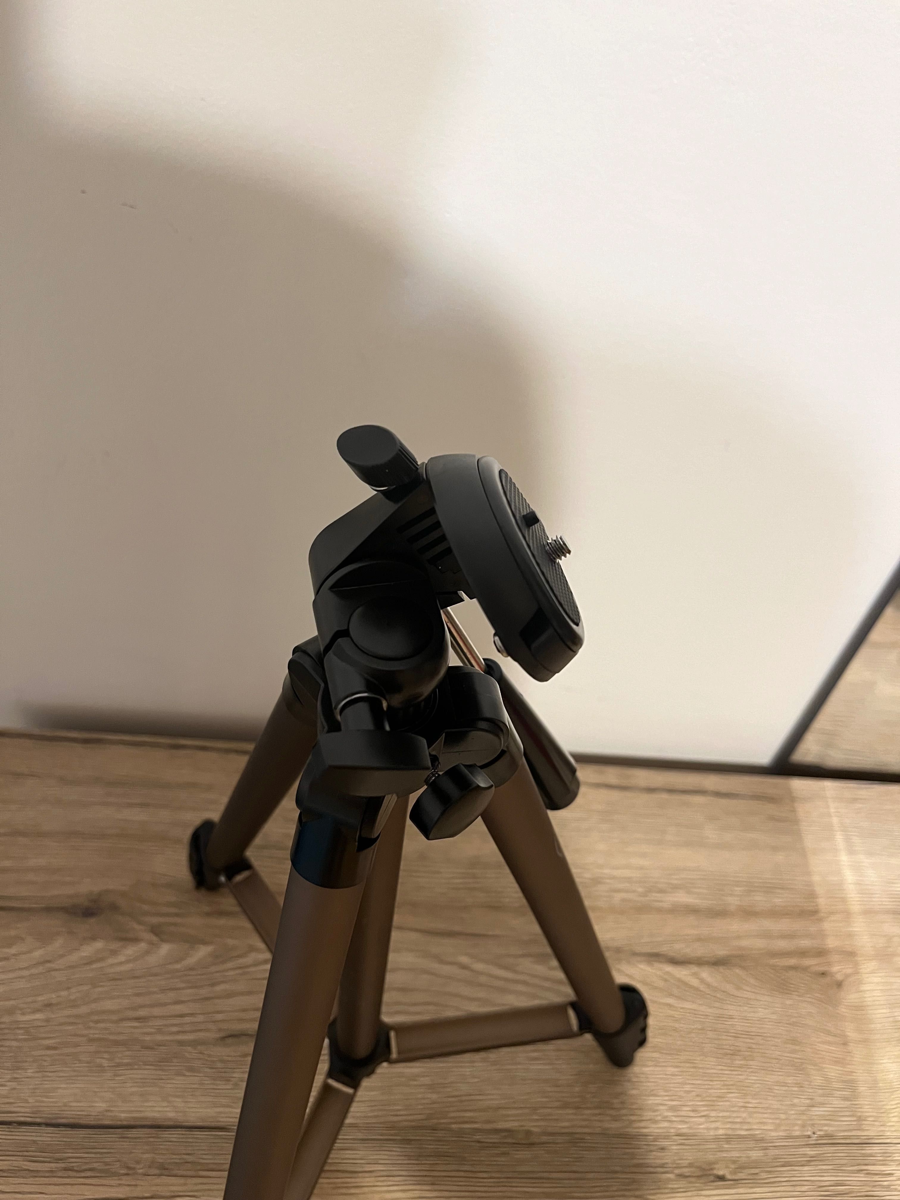 Amazon Basics lekki trójnożny statyw do aparatu z torbą 41,91-127cm