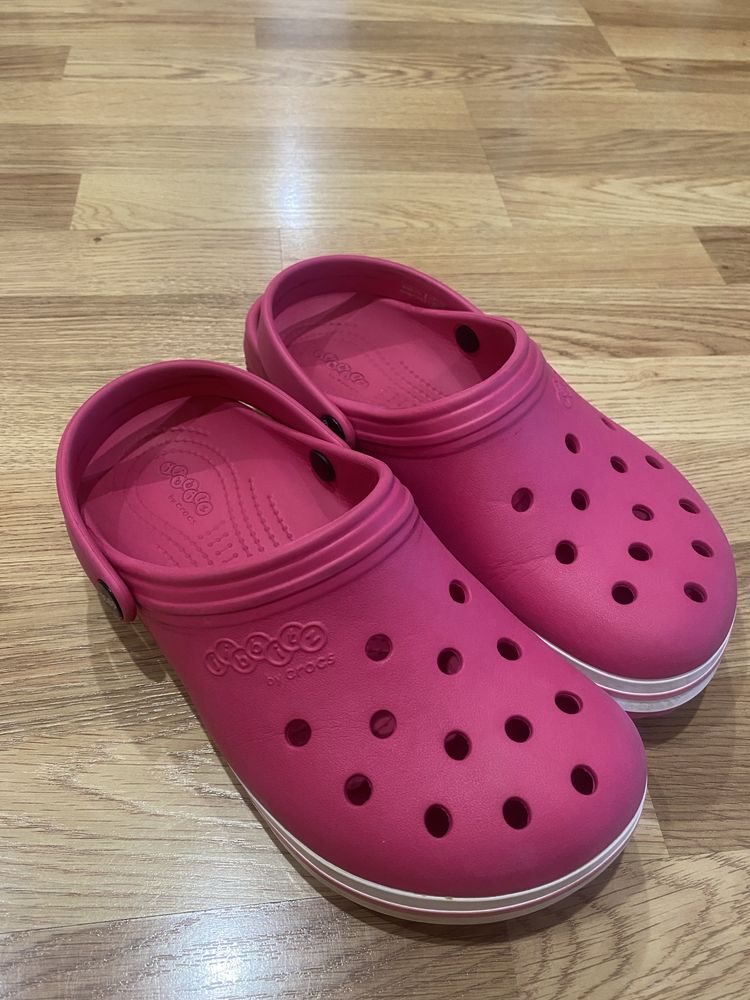 Crocs розмір w9 38