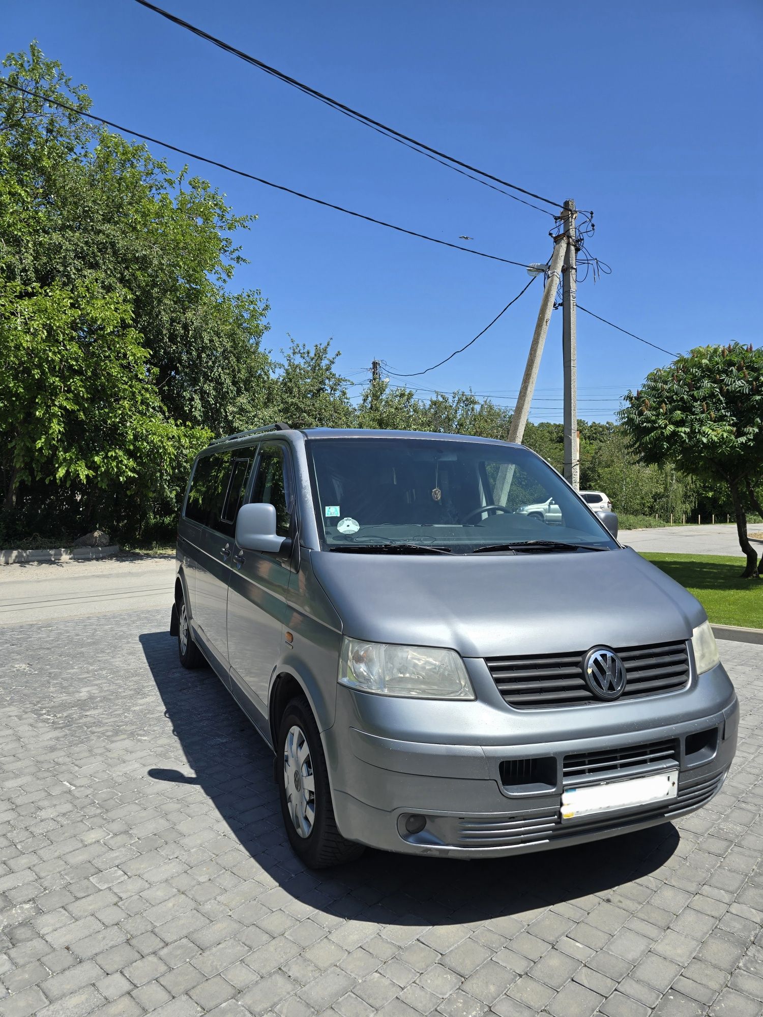 Продам Volkswagen Caravelle 9 мест