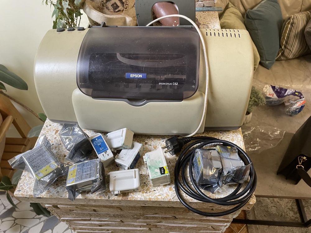 > Принтер Epson stylus c62 b162a