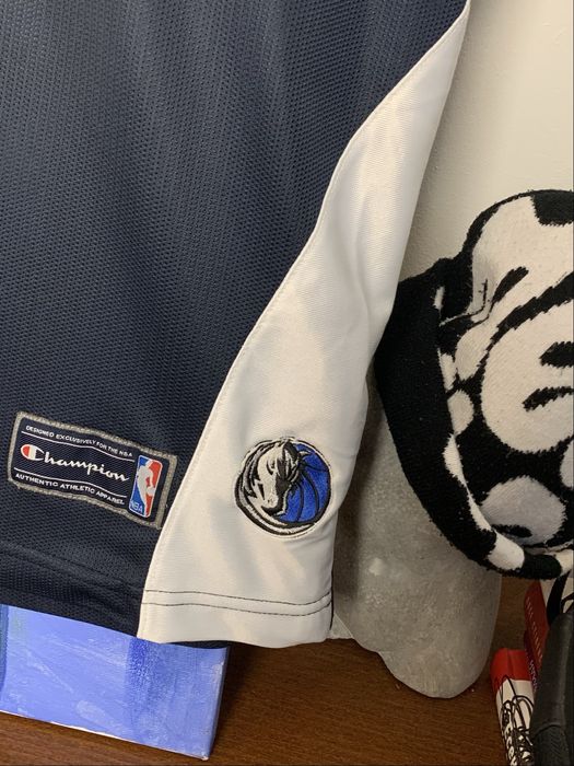 Vintage Dallas Mavericks Champion Basketball Jersey  NBA