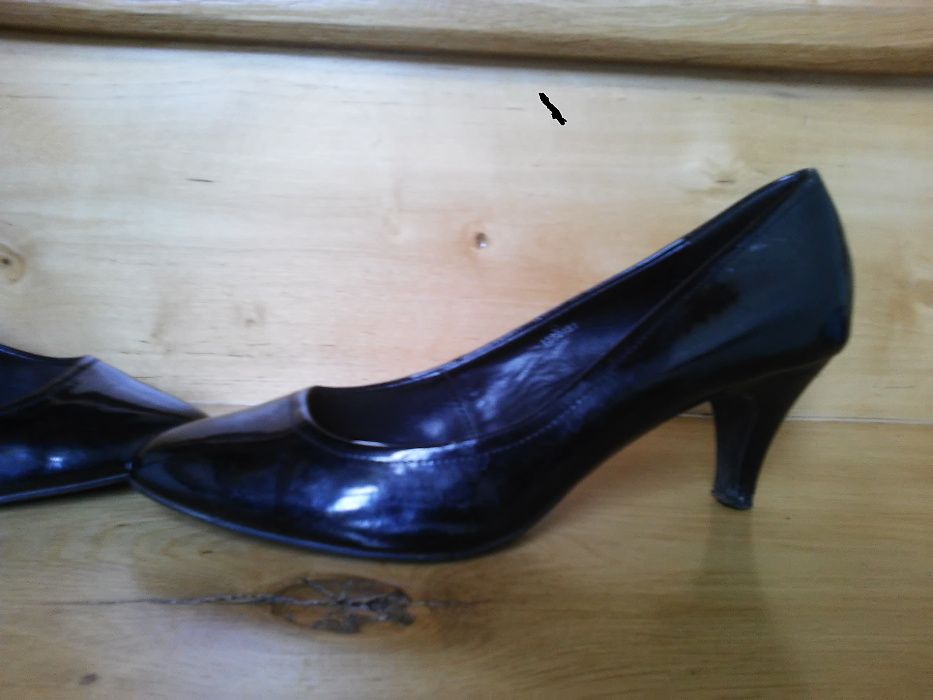buty szpilki niskie,czółenka lakierki 24,5cm