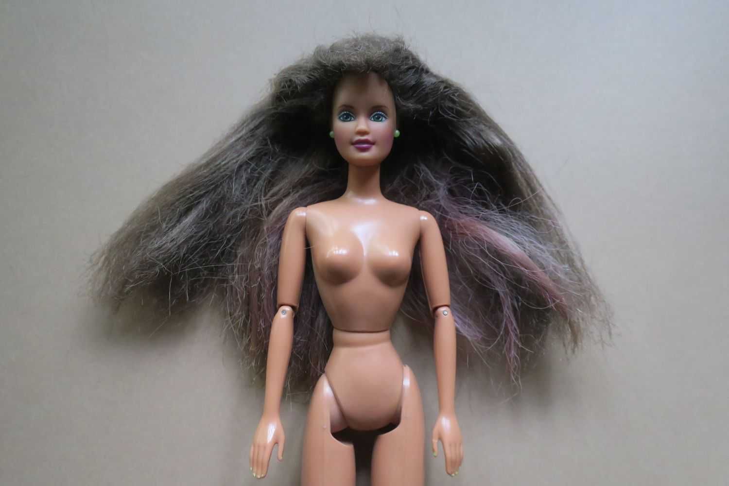 Barbie Teresa szatynka Mattel ruchome stawy kolczyki