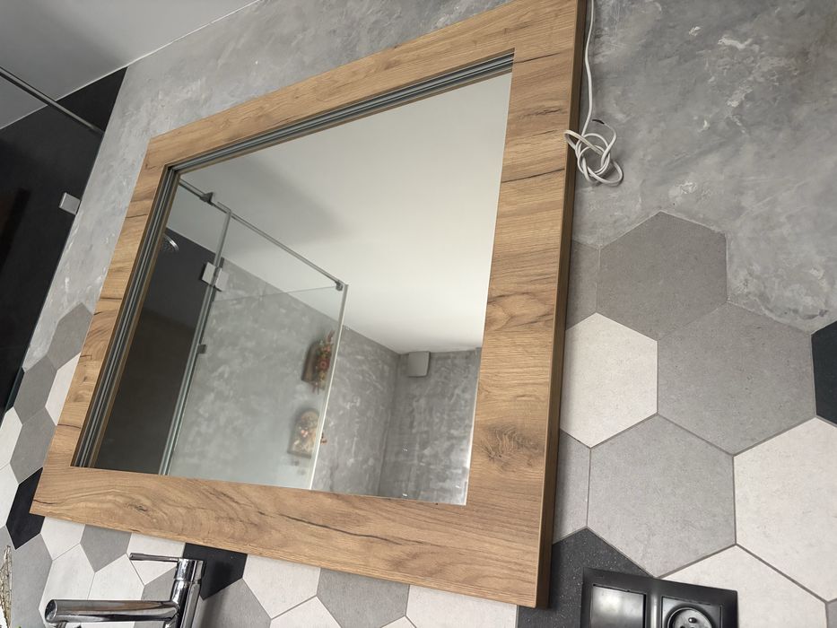 Lustro solidne! w kolorze dębu 110x90 cm z miejacem na led