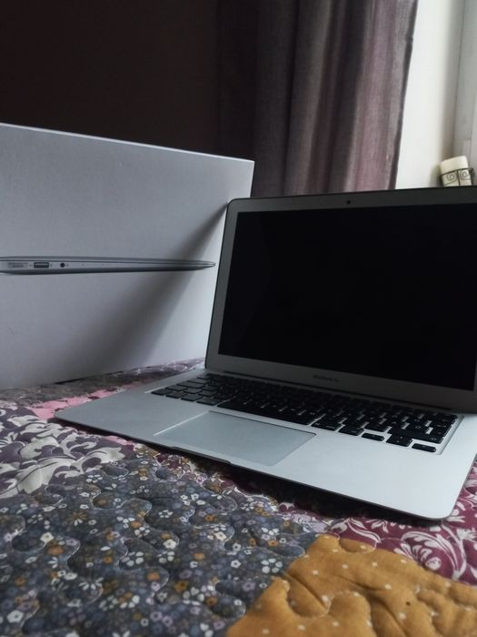 Apple MacBook 13.3 Ідеальний стан | i5 , 128SSD , 8DDR3