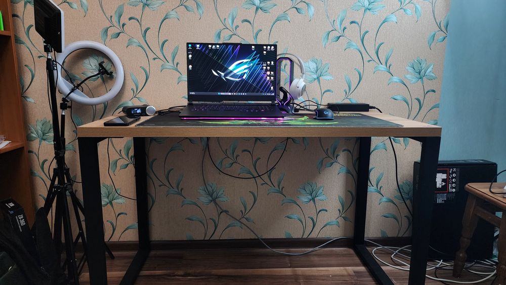 Стол для компьютера, кухни и тд.. дуб + метал