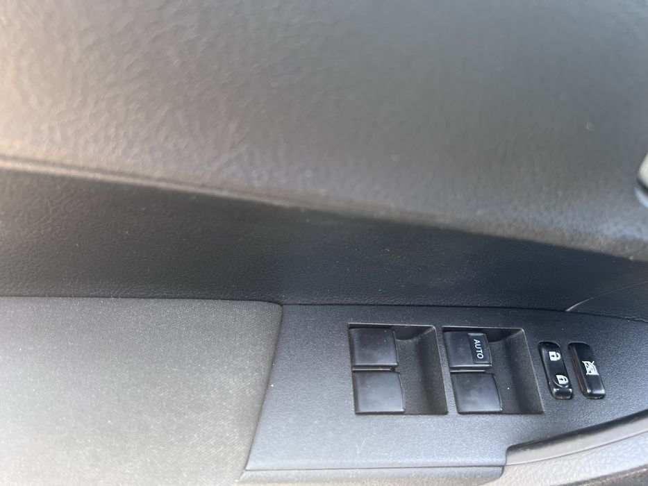 Toyota Corolla 1.33 2013 р. 6-мех.