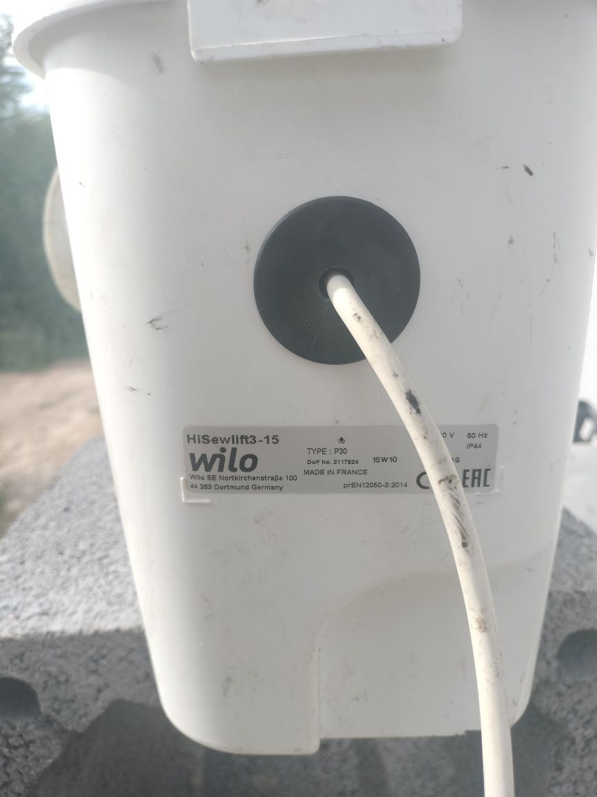 Pompa WC z rozdrabniaczem