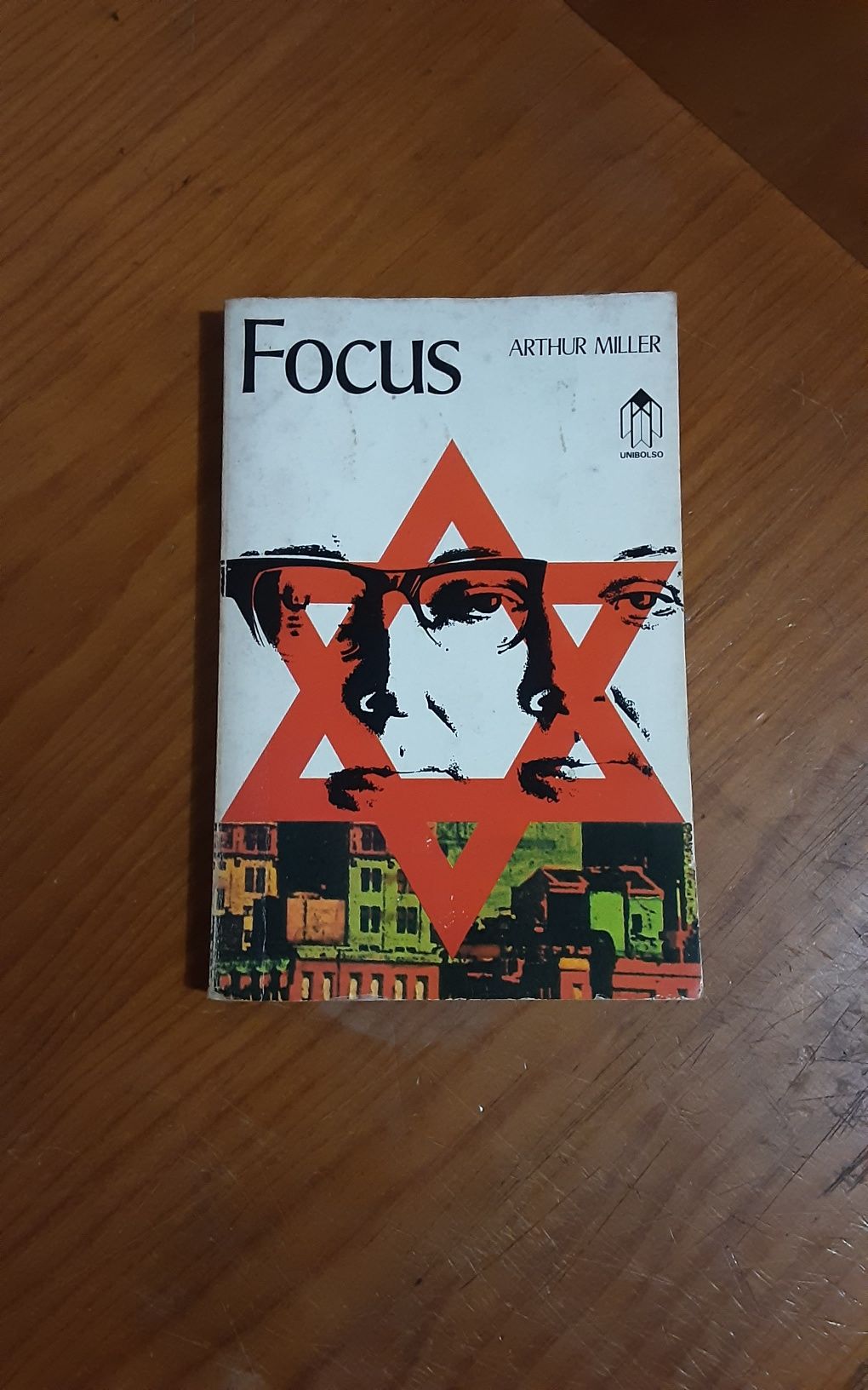 Livro: Focus 1° Edição