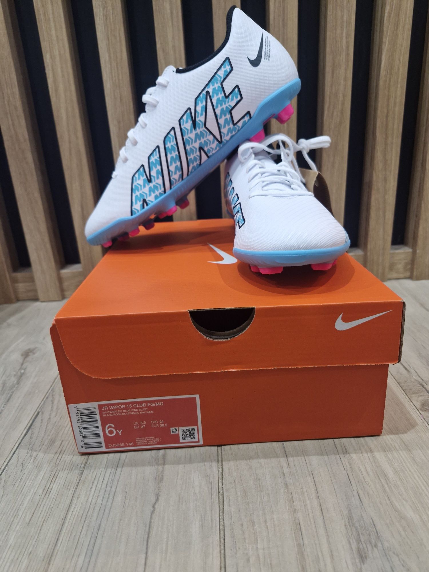 Korki Nike Vapor Mercurial 38,5 nowe junior jr