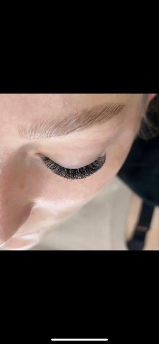 Przedłużanie rzęs